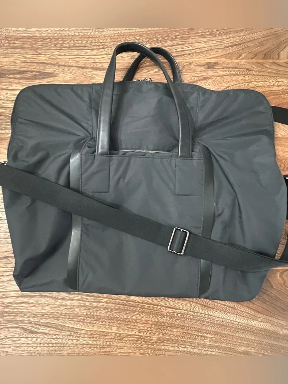 Tumi authentic hayden